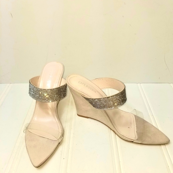 Cape Robbin Shoes - Womens Cape Robbin wedge sandals 7.5 Medium